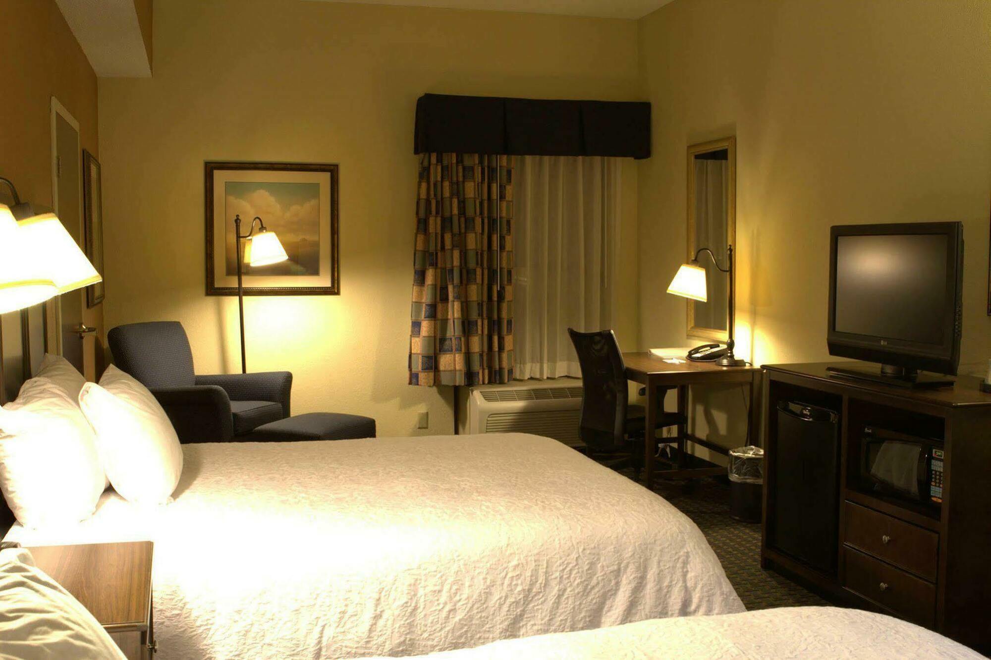 Hampton Inn Princeton Kültér fotó
